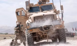 MaxxPro MRAP - ‘Lá chắn thép’ được Mỹ viện trợ cho Ukraine