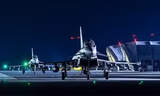 Anh lần đầu điều tiêm kích tấn công các mục tiêu quân sự của Houthi