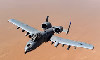 Mỹ triển khai máy bay tấn công A-10A Thunderbolt II tới Trung Đông