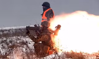 Quân đội Ukraine khoe súng phun lửa nội địa RPV-16 giữa xung đột với Nga