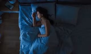 Ngủ quá ít hoặc quá nhiều đều 'hại' sức khỏe như thế nào?