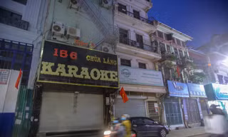 Quán bar, karaoke Hà Nội lại 'ngủ đông' phòng COVID-19