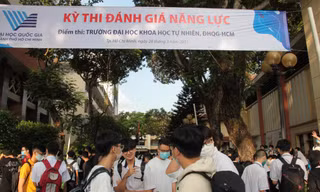 Điểm nhận hồ sơ xét tuyển điểm thi tốt nghiệp THPT tại trường ĐH Mở TP. HCM là từ 16 - 22 