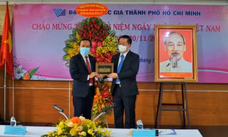 Trưởng Ban Tuyên giáo T.Ư kỳ vọng ĐHQG TP. HCM là hình mẫu chuyển đổi số