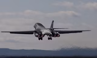 Máy bay ném bom chiến lược B-1B Lancer. (Nguồn: Boeing)