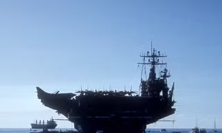 Ảnh: US Navy
