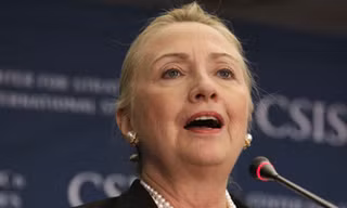 Ngoại trưởng Clinton nhận trách nhiệm