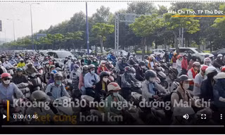 Đường Mai Chí Thọ kẹt cứng vì bến xe khách trên vỉa hè