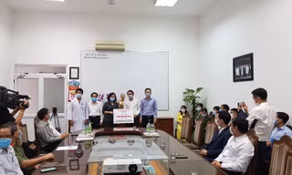 Đà Nẵng tiếp nhận 1 tỷ đồng hỗ trợ các tập thể, cá nhân phòng, chống Covid-19