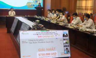 Công ty CP Tập đoàn Thái Bình SeedSeed đoạt giải Nhất trị giá 750.000 USD - Ảnh: Hoàng Long