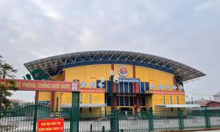 Từ sáng nay, 29/11, bệnh viện dã chiến tại huyện Hải Hậu bắt đầu hoạt đông - Ảnh: Hoàng Long