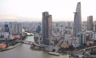 Cận cảnh cao ốc 'đất vàng' ngàn tỉ rao bán vẫn ế 