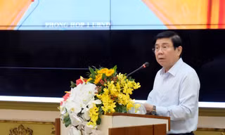 Chủ tịch UBND TPHCM: Mỗi doanh nghiệp, doanh nhân là một chiến sĩ