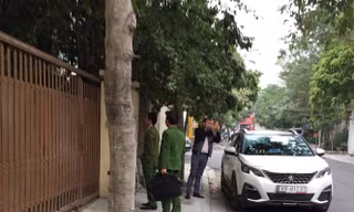 Cơ quan công an khám nhà ông Nguyễn Văn Tứ