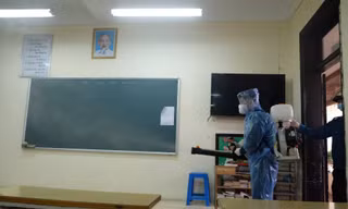Hà Nội: Trường học khử khuẩn lần thứ 3, sẵn sàng cho học sinh trở lại học tập