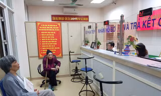 Sau kỳ nghỉ lễ, các sở, ngành, đơn vị quận huyện đã sớm bắt tya vào làm việc