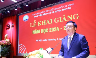 Trưởng Ban Tuyên giáo TƯ: Quan tâm đào tạo sinh viên báo chí tác nghiệp trên không gian số