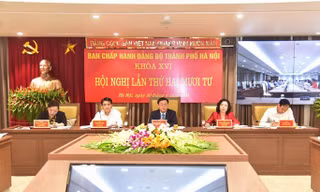Quang cảnh Hội nghị Ban Chấp hành Đảng bộ thành phố Hà Nội lần thứ 24