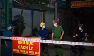 Cách ly xã hội phường Hùng Vương trong vòng 14 ngày từ 0h00' ngày 13/5. Ảnh: Trà Hương