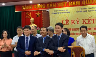 Lãnh đạo Cục Viễn thông, Cục Bưu điện Trung ương (Bộ TT&TT) và Sở TT-TT Hà Nội