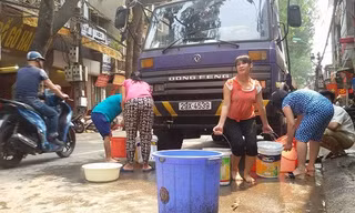 Một khu mất nước tại Hà Nội hè 2017