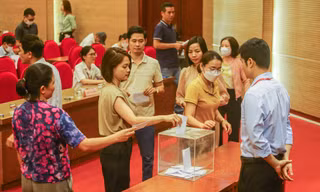 Hà Nội tiếp tục đấu giá đất vùng ven với giá trúng gấp gần 2 lần khởi điểm 