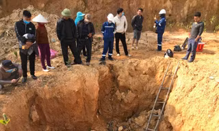 Chủ tịch Hà Nội giao công an làm rõ vụ đổ trộm chất thải tại Nam Sơn