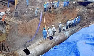 Cuối tuần người dân Hà Nội bị tạm cắt nước sạch sông Đà