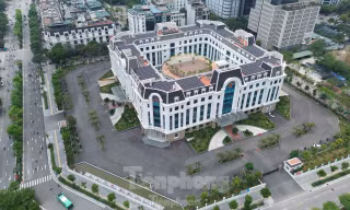 Mỗi xã, phường mới ở Hà Nội có 3 phòng chuyên môn