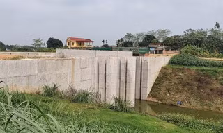 Một đoạn của dự án cải tạo, khơi dòng sông Tích