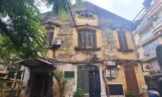 Biệt thự cũ tại phường Phạm Đình Hổ. Ảnh: Hiểu Minh
