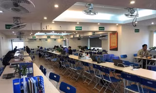 Tầng kỹ thuật tòa nhà 102 Thái Thịnh bị chiếm dụng trong nhiều năm.