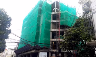 Một công trình vi phạm trật tự xây dựng tại số 2 ngõ Giếng, quận Đống Đa. Ảnh minh họa