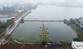 Hà Nội chi hơn 100 tỷ đồng để xử lý nước thải bổ cập cho hồ Tây và sông Tô Lịch