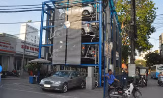 Một bãi đỗ xe thông minh tại Hà Nội