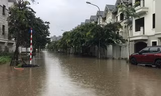 'Làng biệt thự' tiền tỷ tại Hà Nội: Sắp hết cảnh lụt lội