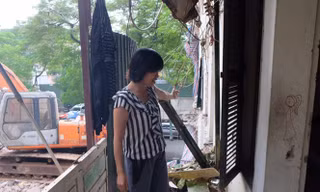 Cầu thang lên tầng 4 khu chung cư tập thể 30A Lý Thường Kiệt đã bị phá dỡ.
