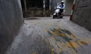 Vì sao 'đường dành riêng cho trẻ' ở Hà Nội bị xóa?