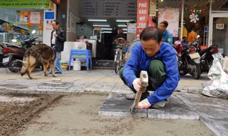 Lát đá vỉa hè Hà Nội: Lát mới chưa xong, đoạn cũ đã hỏng