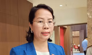 Bí thư Thanh Xuân: Không có chủ trương đưa xe điện khỏi chung cư mini