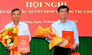 17 cán bộ thuộc diện Ban Thường vụ Tỉnh ủy Sóc Trăng quản lý nghỉ hưu trước tuổi