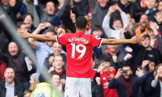 Marcus Rashford là tác giả cú đúp vào lưới Liverpool.