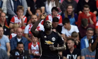 Lukaku mừng bàn mở tỷ số vào lưới Southampton