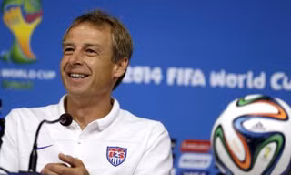 Hãi trọng tài Algeria, Klinsmann chỉ trích FIFA
