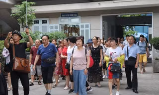 Trung Quốc mở tour du lịch đoàn tới Việt Nam từ 15/3
