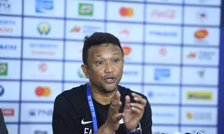 HLV Fandi Ahmad của U22 Singapore. Ảnh: Tuấn Hải 
