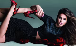 Cô bạn gái Bruna Marquezine của Neymar.