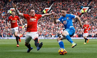 Ibra đá hỏng phạt đền, M.U bị Bournemouth cầm chân