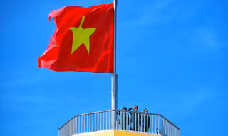 XEM TRỰC TIẾP: Lễ Thượng cờ trên đỉnh núi cao nhất đảo Lý Sơn