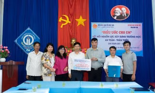 Hỗ trợ xây dựng trường học an toàn, thân thiện cho học sinh vùng khó
